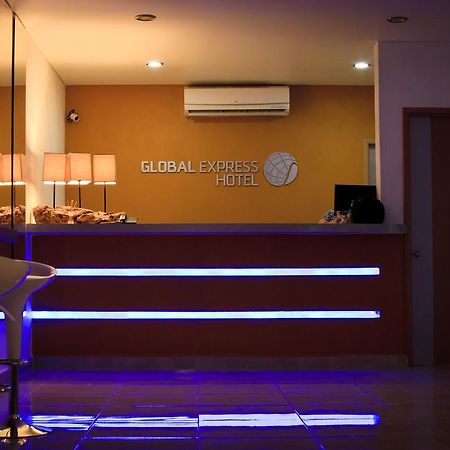 Global Express Hotel Escárcega Kültér fotó