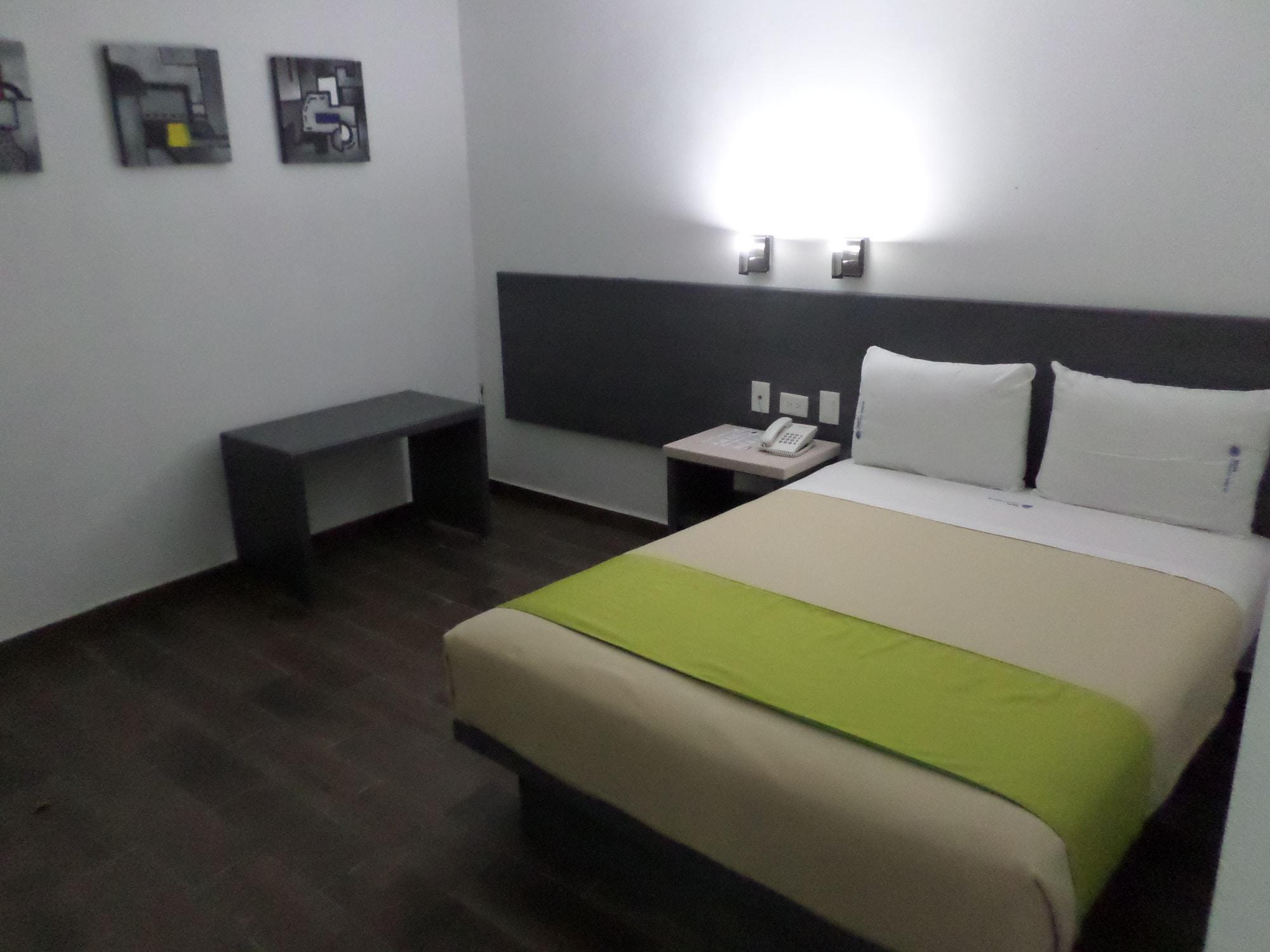Global Express Hotel Escárcega Kültér fotó
