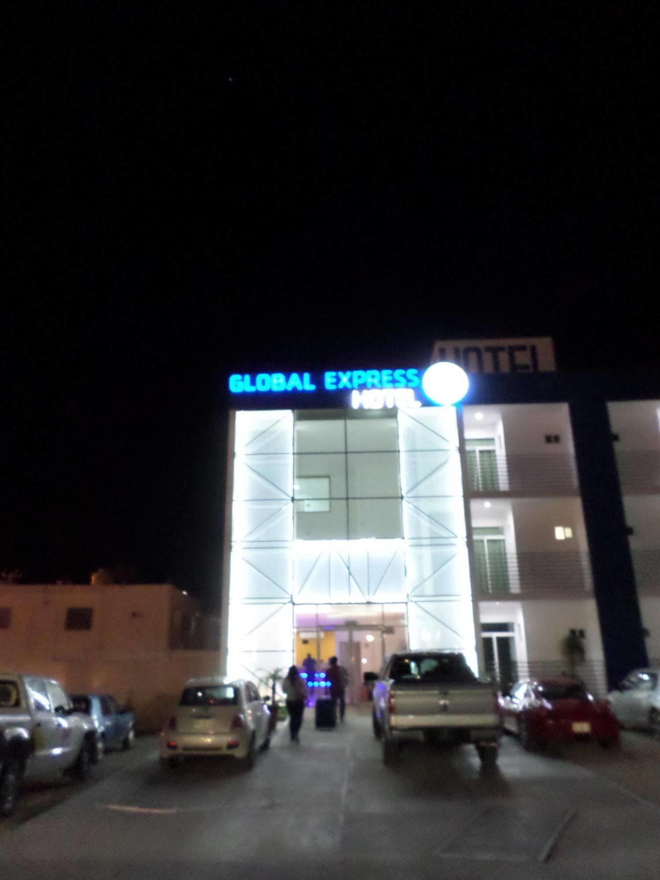 Global Express Hotel Escárcega Kültér fotó